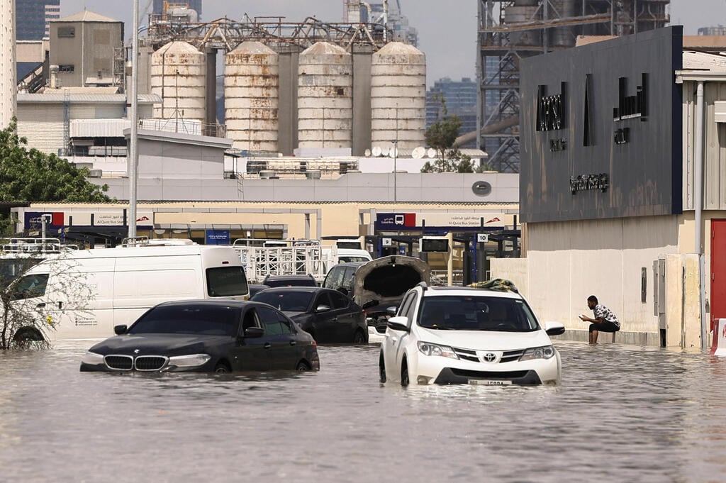 צילום: REUTERS/Amr Alfiky איחוד האמירויות אמירויות דובאי שיטפון שיטפונות הצפות