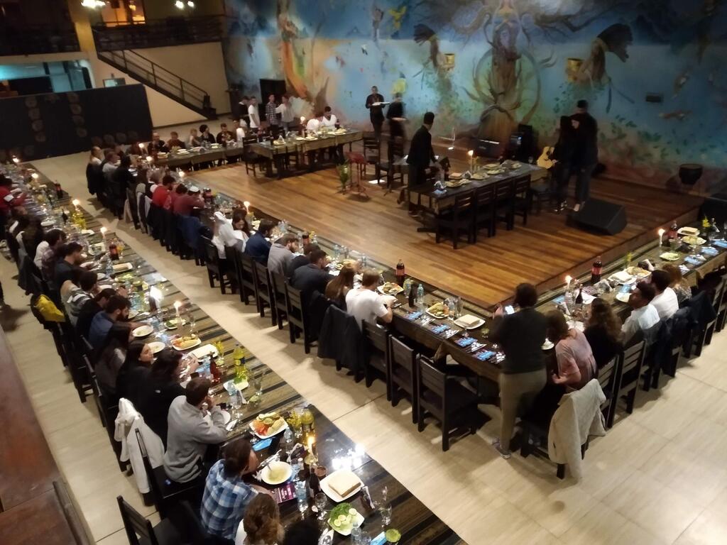 סדר פסח בבית בינ"ה בקוסקו, פרו (צילום: באדיבות בינ"ה) ליל הסדר בבית בינ"ה בקוסקו, פרו