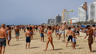 חוף הים בתל אביב