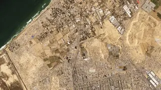  צילום לוויין של אוהלים מוקמים ליד חאן יונס שברצועת עזה בצל הכנות למבצע ב רפיח