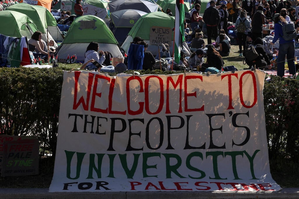 Pro-Palestinian protest at Columbia University (Photo: REUTERS/ Caitlin Ochs) אוניברסיטת קולומביה ניו יורק ארה"ב הפגנה נגד ישראל פרו פלסטינית