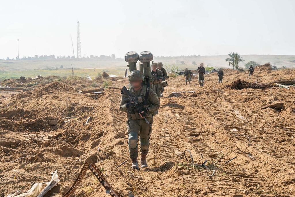 IDF forces operating in Gaza (Photo: IDF Spokesperson's Unit) פעילות לוחמי אוגדה 99 במרכז רצועת עזה