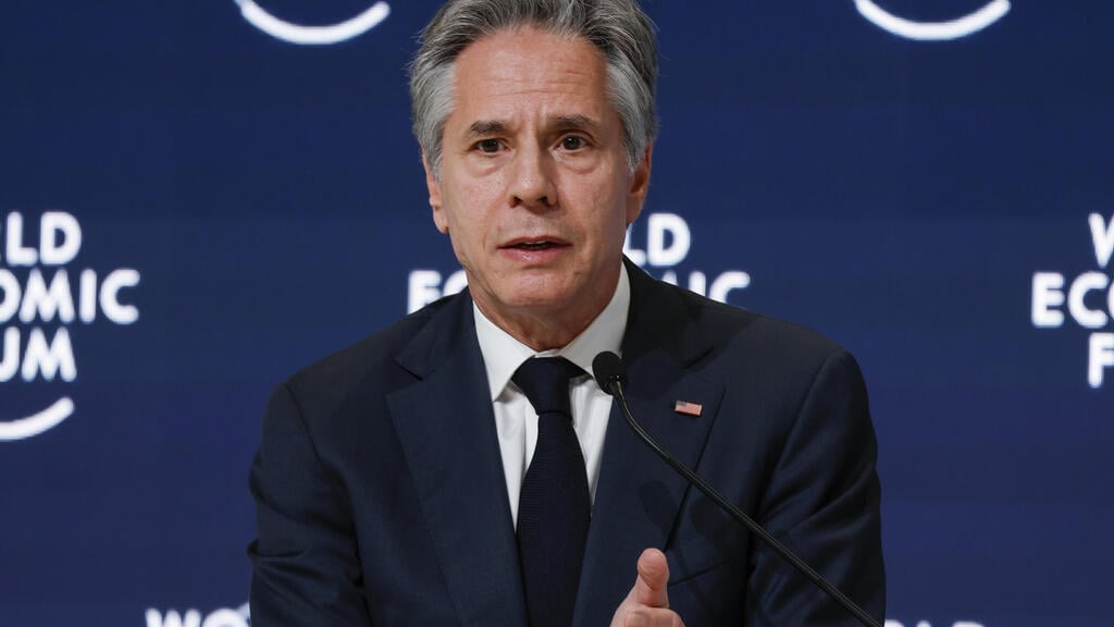 US Secretary of State Antony Blinken (Photo: Evelyn Hockstein / AP) אנתוני בלינקן מזכיר המדינה של ארה"ב ב כנס GCC ריאד סעודיה