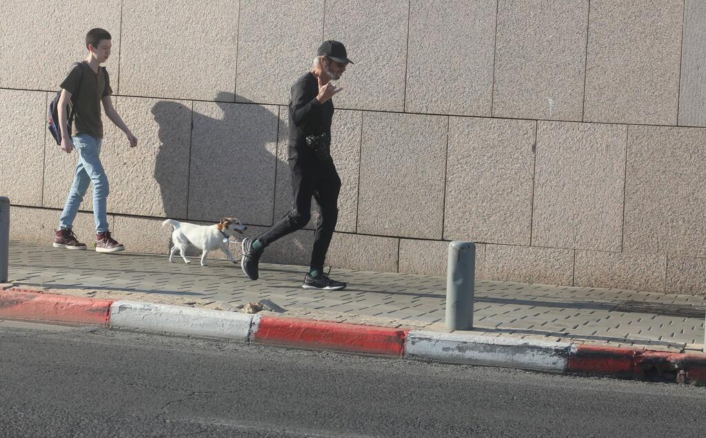 ביוש (צילום: מוטי לבטון) פפראצי יובל בנאי