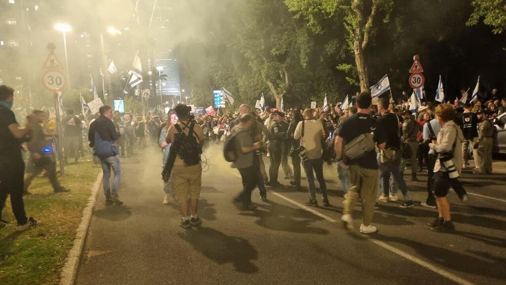 העימותים בתל אביב (צילום: רן רימון) עימותים בין שוטרים למפגינים בתל אביב