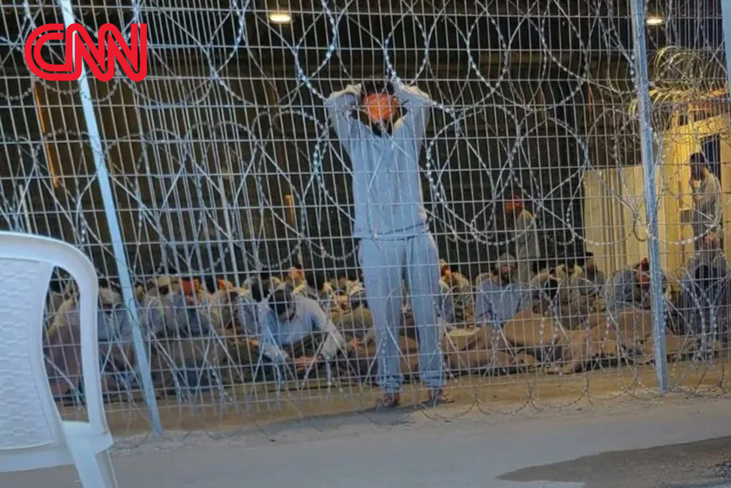 Security prisoners in Sde Teiman (Photo: CNN) עצירים מרצועת עזה במחנה שדה תימן
