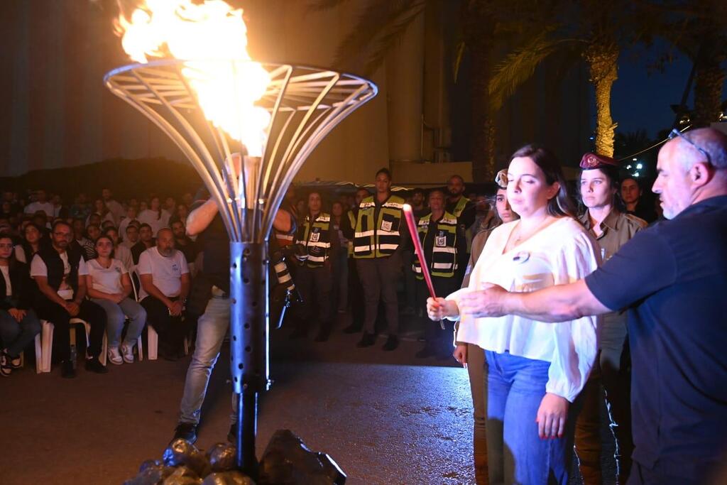 טקס ערב יום הזיכרון בבאר שבע (צילום: הרצל יוסף ) טקס ערב יום הזיכרון בבאר שבע