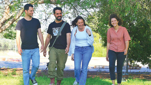 'I'm not Looking for comfort, It's a kind of pioneering': Young people move in the so - Vimarsana News