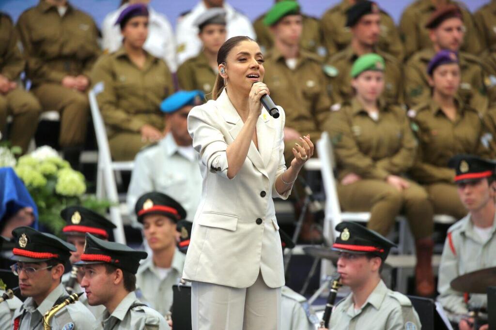שירי מימון בטקס במשכן הנשיא (צילום: אלכס קולומויסקי) טקס מצטייני צה"ל בבית הנשיא