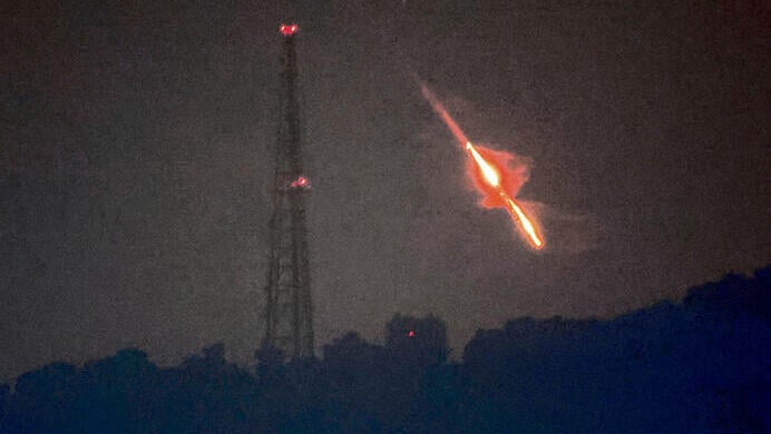 Iranian missiles intercepted near Israel (Photo: Atef Safadi) yk13925295
