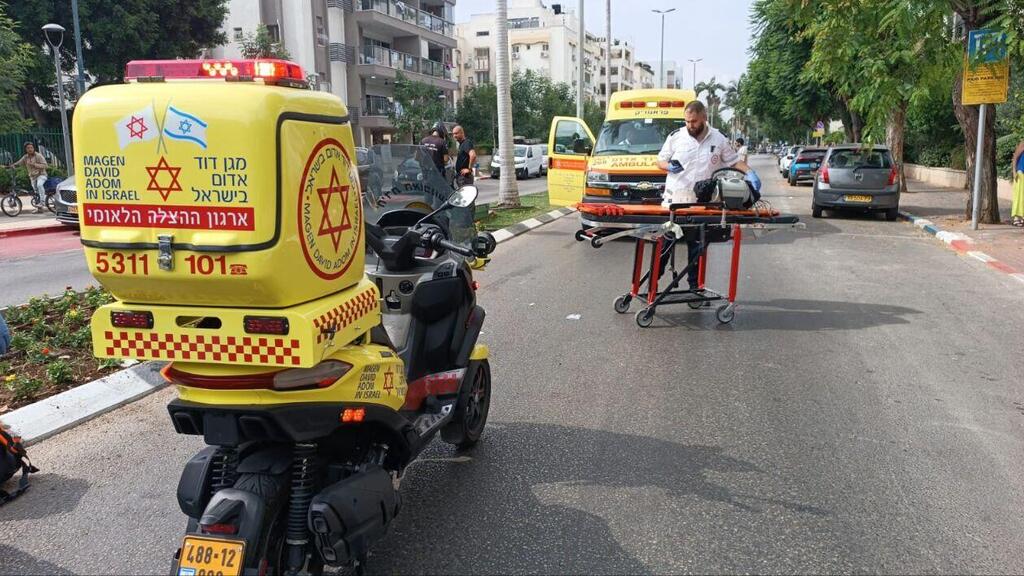 זירת תאונת הדרכים ברחוב קרן היסוד ברעננה