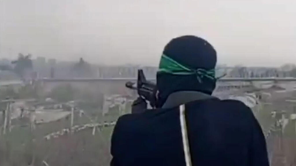 Hamas terrorists fires into Israeli community across the West Bank border מחבלים ירו לעבר בת חפר