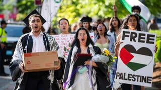 מפגינים פרו פלסטינים במכון הטכנולוגי של מסצ'וסטס MIT בקיימברידג', מסצ'וסטס