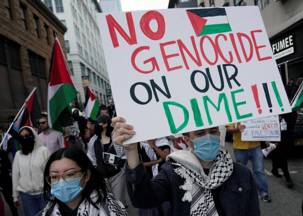 צילום: REUTERS/Kyle Grillot הפגנה פרו פלסטינית בלוס אנג'לס
