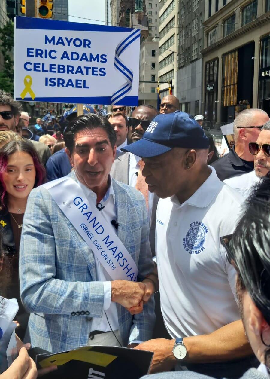 Harley Lippman (left) with New York City Mayor Eric Adams (Photo: Israel Day Committee) Harley Lippman (left) with New York City Mayor Eric Adams