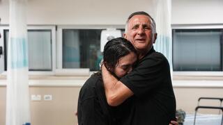 המפגש הראשון של נועה ארגמני עם אביה יעקב