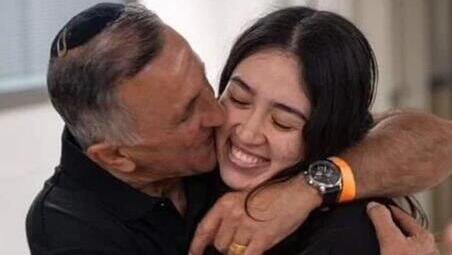 Noa Argamani reunited with her father נועה ויעקב ארגמני