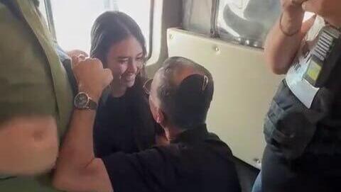 נועה ארגמני נפגשת עם אביה