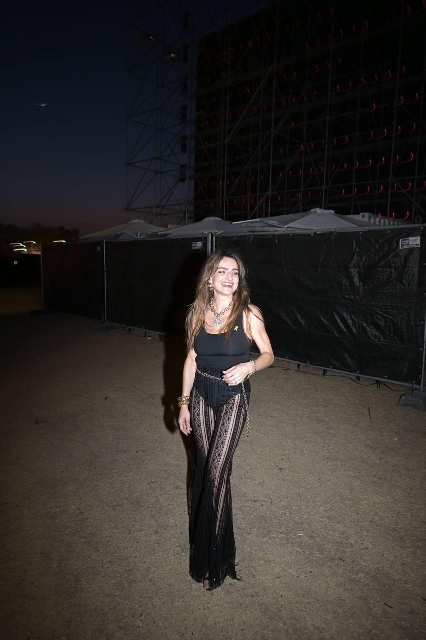 רוקדת ולא שוכחת את 120 החטופות והחטופים בשבי החמאס. אניה בוקשטיין (צילום: ערן לוי) מסיבה עופר ניסים