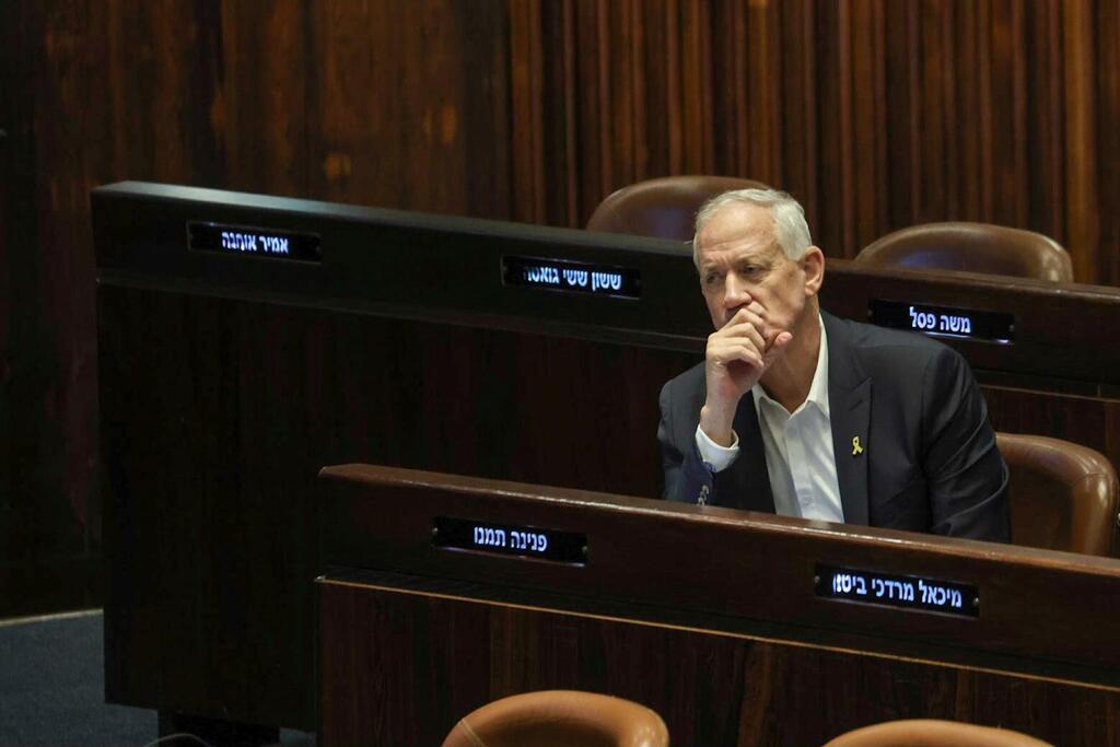 גנץ במליאה. "נתניהו חזר ל-6 באוקטובר" (צילום: דני שם טוב, דוברות הכנסת) מליאת הכנסת