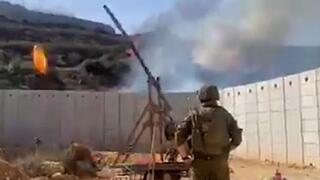 לוחמי מילואים שורפים לחיזבאללה אזורים סבוכים שמתחתם יש עמדות לחימה