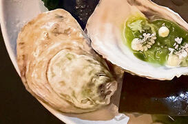 בטן קוד על שיפוד מעצם הדג | צילום: אסי חיים yk13961716