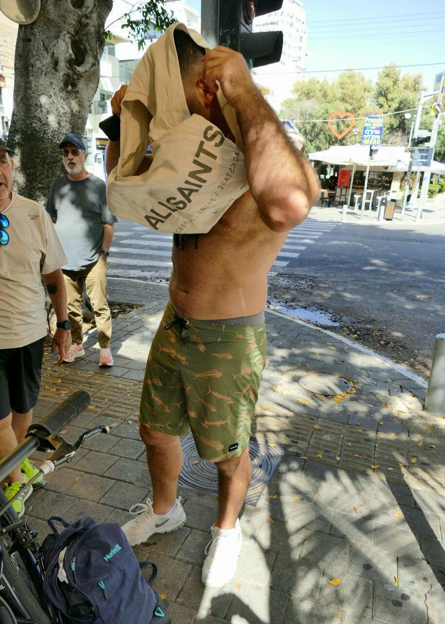 אוקיי, הבנו את הרמז (צילום: אמיר מאירי) פפראצי אורי ששון