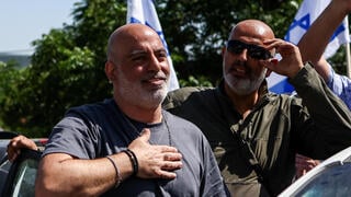 שלומי זיו חוזר לביתו