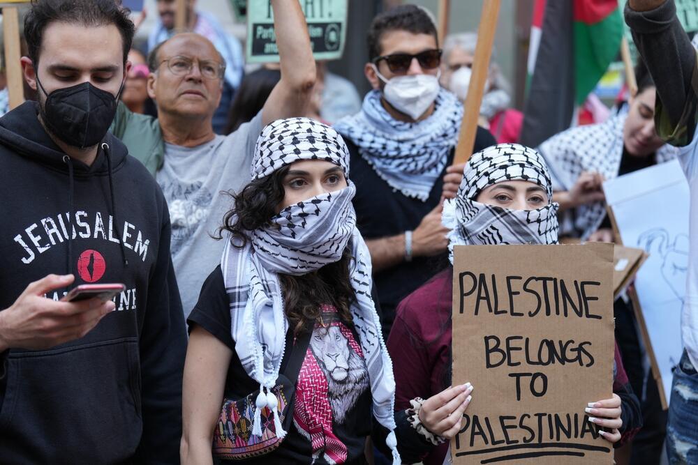 Pro-Palestinian rally in San Francisco (Photo: Editorial Credit Phil Pasquini shutterstock) הפגנה הפגנות פרו פלסטיניות סן פרנסיסקו