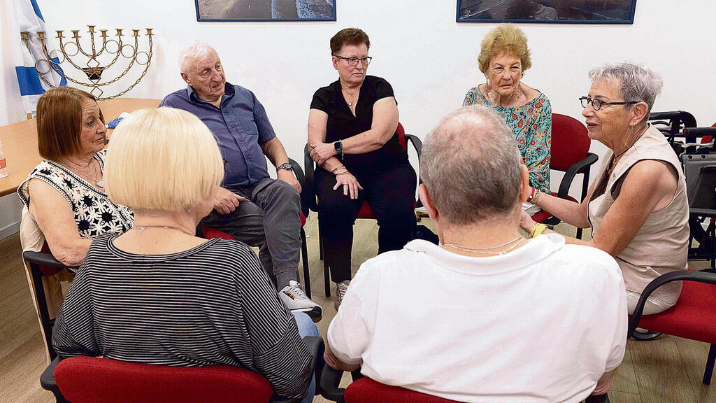 Bereaved grandparents share their feelings (Photo: Tala Sahar) yk13978141