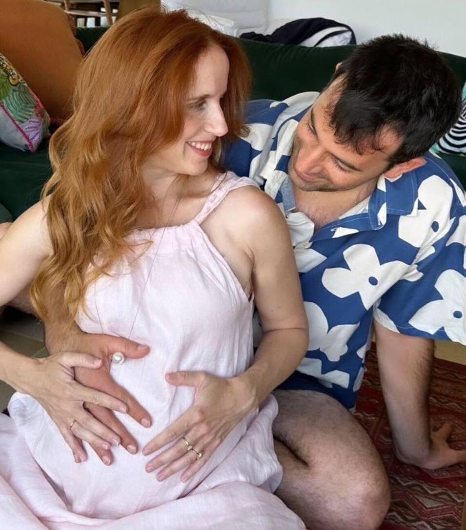מצפים! סתיו שפיר ובעלה עמית סטיבה (צילום: פרטי) סתיו שםיר ובעלה מצפים