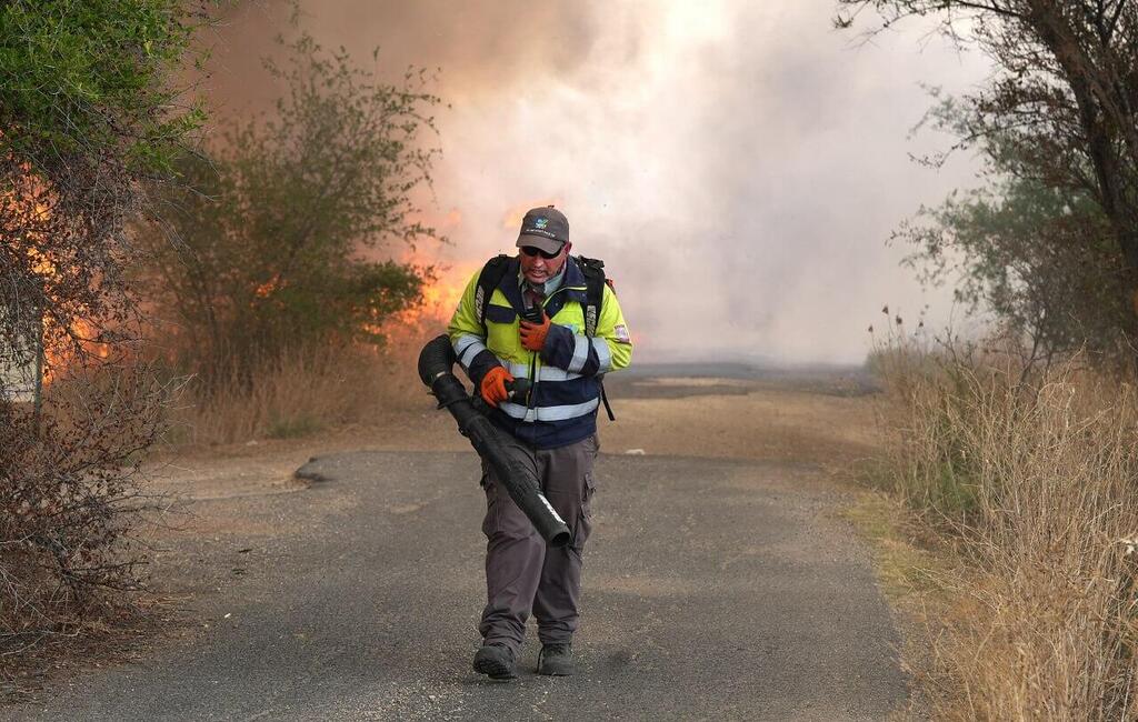 לוחמי האש פעלו ב-790 שריפות בעקבות נפילות. אש בגולן (צילום: אפי שריר) שריפות בגולן