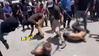  חמאס חוטף אזרחים שפרצו למחסני סיוע ונותנים להם מכות