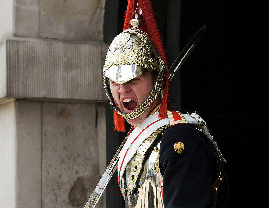 לפהק מכל הלב. הנסיך וויליאם (צילום: Phil Jones/Flickr Editorial via Getty Images) הנסיך וויליאם מפהק