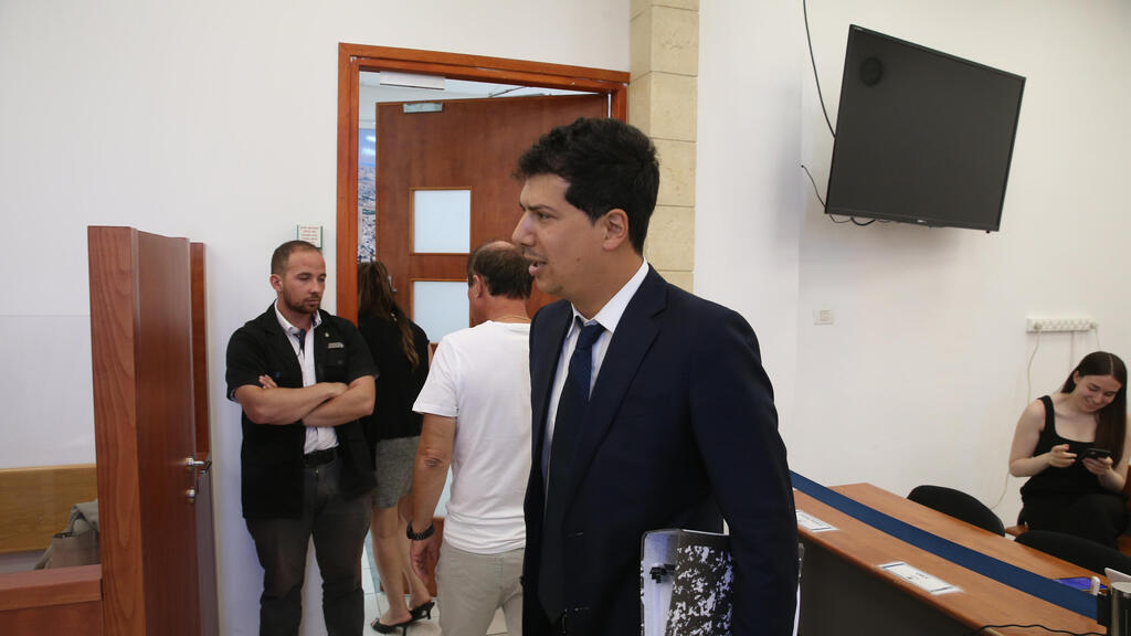 עו"ד חדד בבית המשפט (צילום: עמית שאבי) עדותו של דוד שומרון במשפט נתניהו
