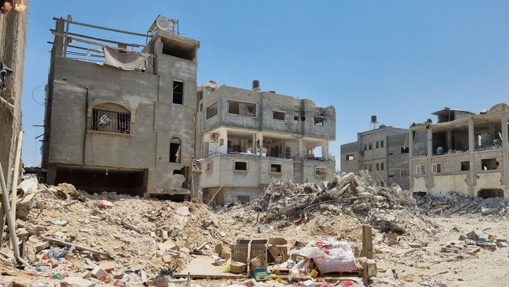 "אני רוצה שפשוט נעבור את התקופה שלנו פה בשלום". שכונת שאבורה ברפיח (צילום: ליאור בן עמי) הכתב ליאור בן עמי בשכונת שבורה ברפיח