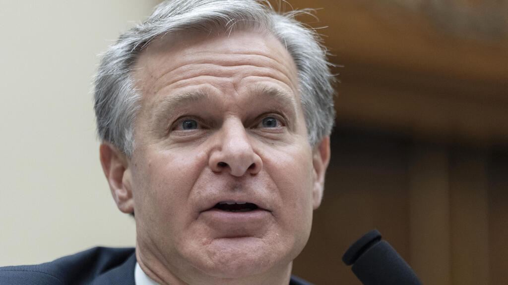 ראש ה-FBI כריסטופר ריי (צילום: AP Photo/Manuel Balce Ceneta) ראש ה FBI כריסטופר ריי שימוע קונגרס בית הנבחרים אחרי ניסיון ההתנקשות ב דונלד טראמפ