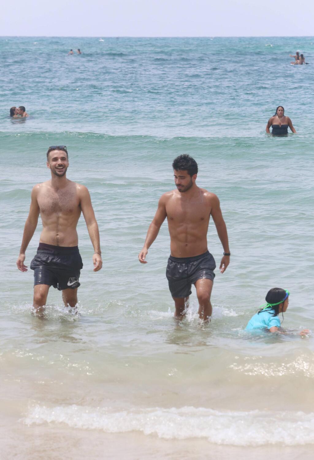 טוב מראה עיניים (צילום: מוטי לבטון) יהודה בוחבוט שון אמסלם פפראצי