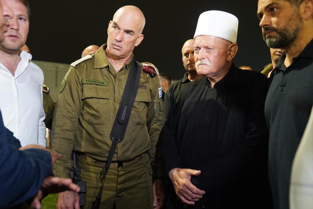 אלוף פיקוד הצפון גורדין במג'דל שמס, הערב (צילום: דובר צה"ל) מפקד פיקוד הצפון, אלוף אורי גורדין, בהערכת מצב במרכז ההפעלה במג׳דל שמס