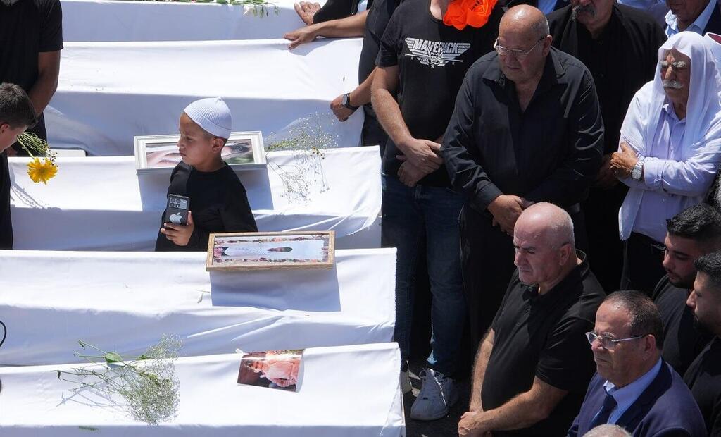 The funerals (Photo: Effi Shrir) שיירת ההלוויות במג'דל שמס