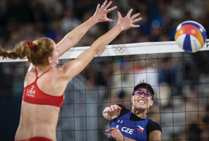 קלי צ'נג האמריקאית מול מארי־שרה סטוקלובה הצ'כית | צילום: עוז מועלם yk14019705