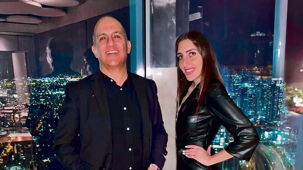 ברק סרי ובתו יובל ז"ל. "בפעם הראשונה בחייה יובל הבינה שכולם צדקו והיא לא באמת בריאה" (מהאלבום המשפחתי) ברק סרי ובתו יובל ז"ל
