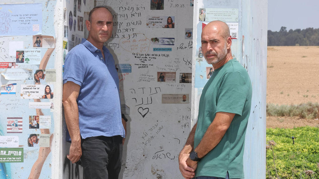 “יש בינינו חברות מיוחדת. אם רציתי מישהו לידי - זה אותו". מימין: גל חורב ורונן כהן | צילום: גדי קבלו yk14017339