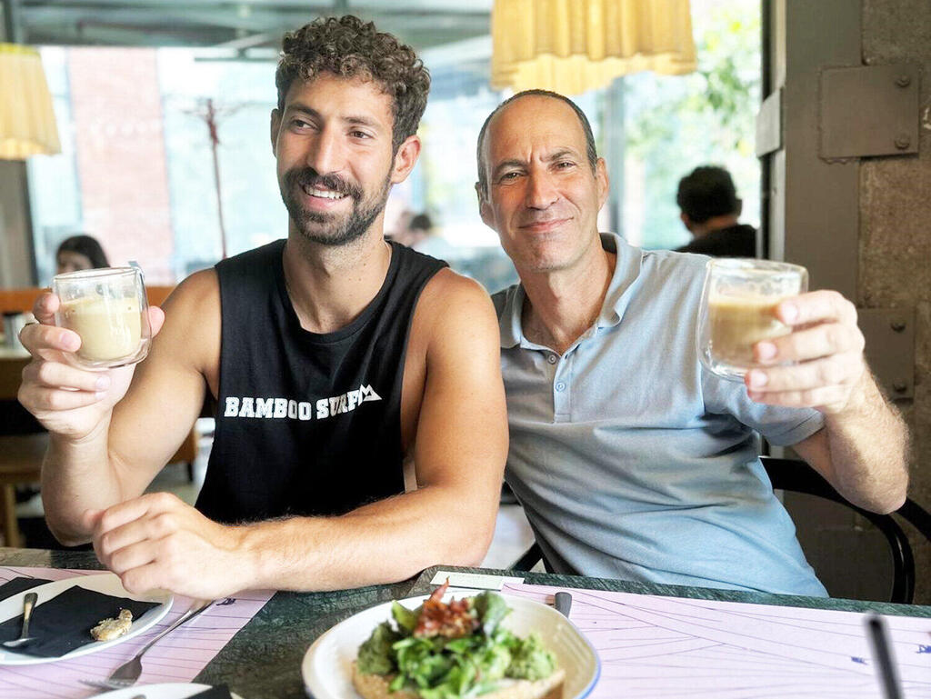 “לא דאגתי, עד ששלח ‘אני אוהב אתכם'". אייל נחמן ובנו עילי ז"ל yk14020670