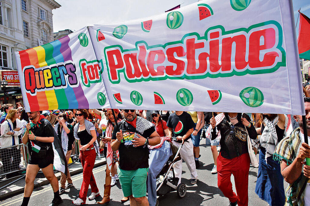 Queers for Palestine in London (Photo: EPA/DAVID CLIFF) yk14021991