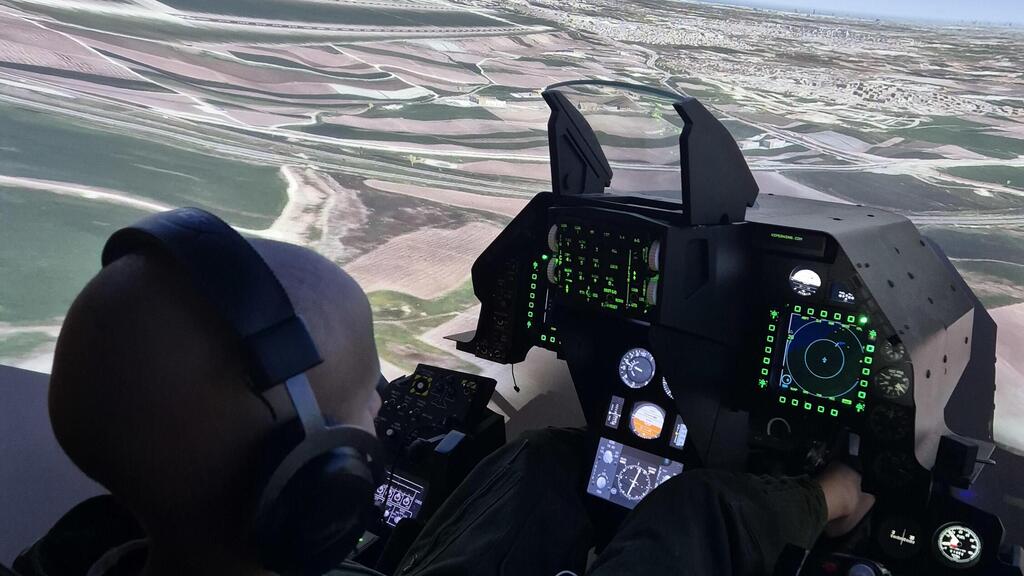 Photo: Israel Air Force ילדי זכרון מנחם וטייסי חיל האוויר