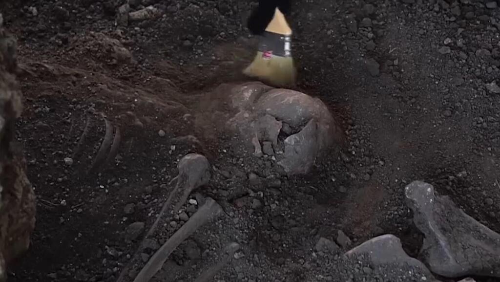 Hundreds more Jews may have been murdered there (Photo: Vesti Crimea) ייתכן שבמקום נרצחו עוד מאות יהודים. השרידים