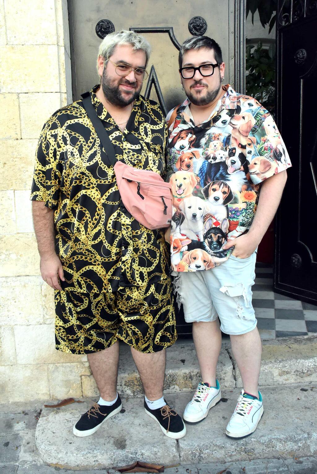 עמדו בקוד הלבוש. בן יוסיפוביץ' ובעלו אסף (צילום: אמיר מאירי) יום הולדת 40 טל קלאי
