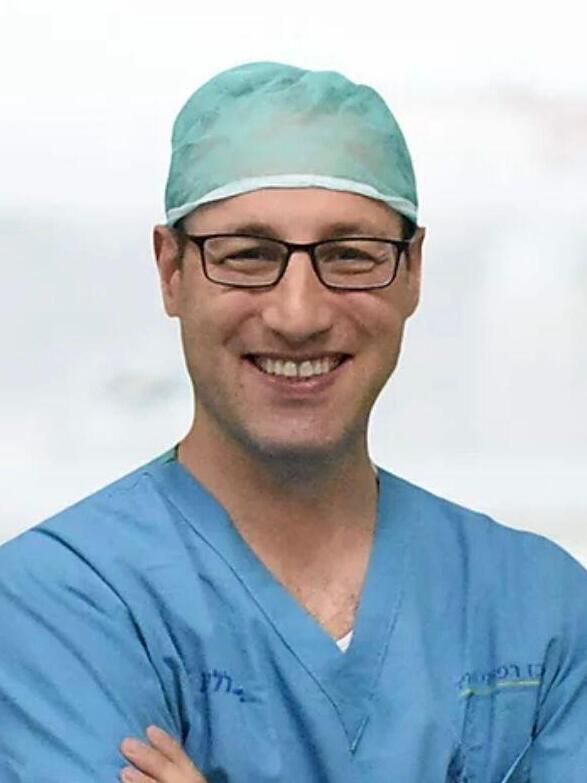 ד"ר איאן ווייט אסותא מרכזים רפואיים