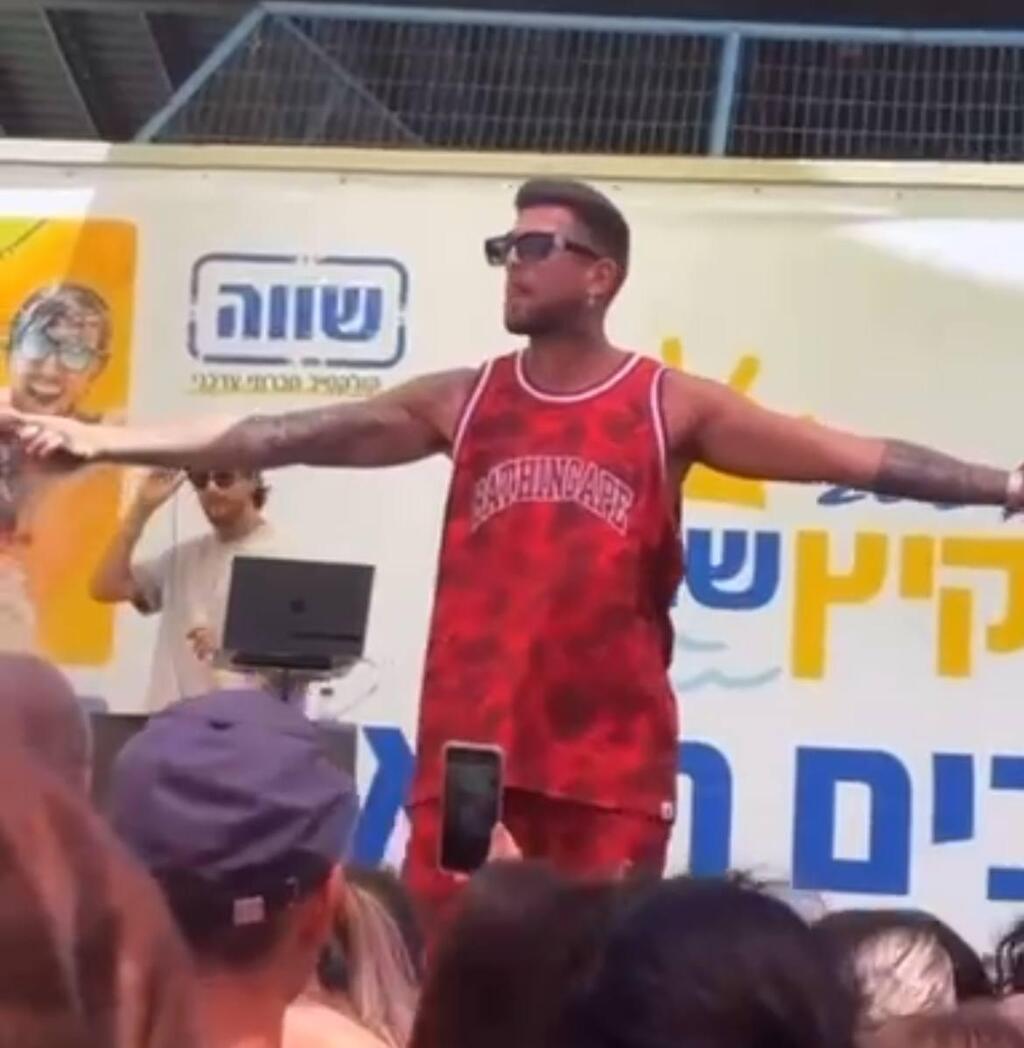 בוחר לשיר. תבורי (צילום מסך: אינסטגרם) בן אל תבורי הופעה מימדיון